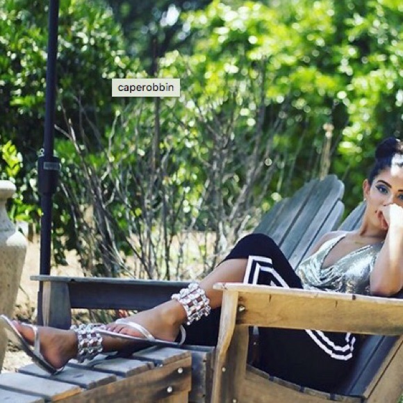 Black diamond cuff sandal - Picture 7 of 7